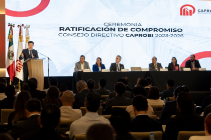 Gobernador de Nuevo León plantea eliminación de impuestos y simplificación de trámites para impulsar el desarrollo urbano