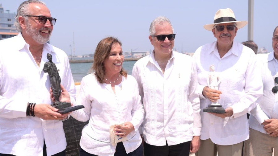 Veracruz honra el legado de la comunidad libanesa con develación de placa conmemorativa