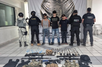 Cateo en Acapulco deja tres detenidos y el aseguramiento de armas, granadas y droga