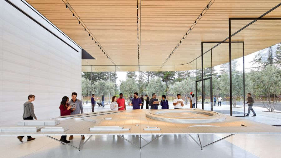 Apple planea fabricar parte de sus iPhones del 20° aniversario en India y lanza su modelo plegable: ¿el inicio del fin de su dependencia de China?