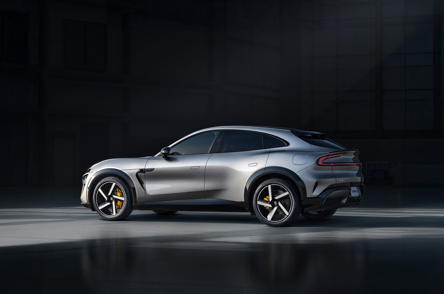Xiaomi lanza el YU7: su SUV eléctrico que desafía al Tesla Model Y con diseño inspirado en Ferrari y tecnología de punta
