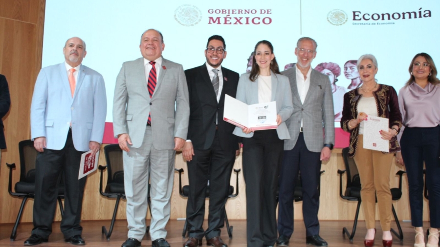 Querétaro impulsa el orgullo nacional: empresas reciben distintivo “Hecho en México”