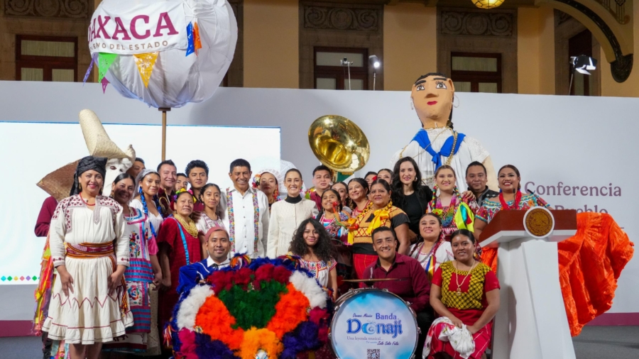 La Guelaguetza 2025 se presenta en “La Mañanera del Pueblo” con causa solidaria