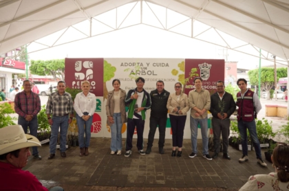 Pedro Escobedo refuerza conciencia ambiental con jornada “Adopta un árbol y cuídalo”