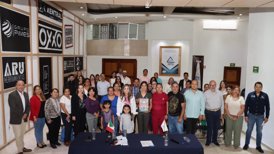 Impulsan empleo digno en San Juan del Río: Secretaría del Trabajo presenta programa estatal ante CANACO SERVYTUR