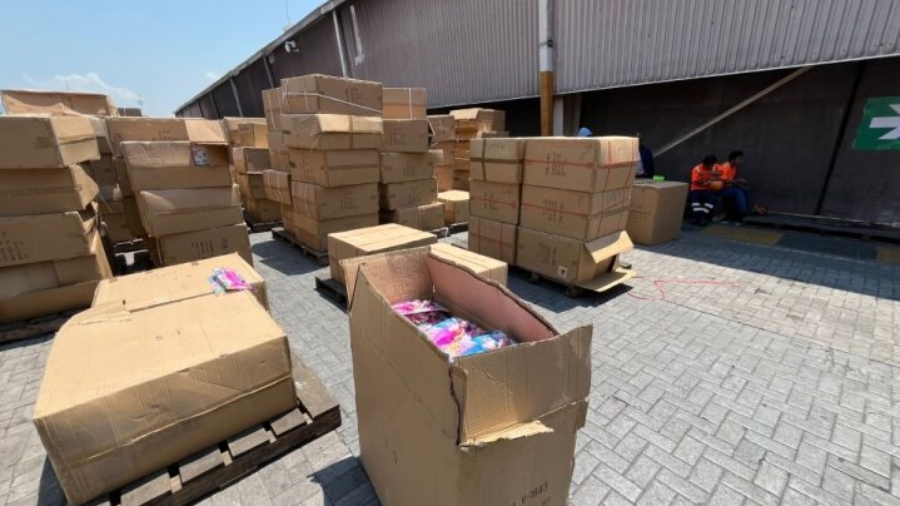 IMPI y Aduana de Manzanillo aseguran 3 552 muñecas pirata en operativo fronterizo