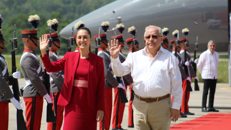 Presidenta Claudia Sheinbaum llega a Guatemala para primera reunión bilateral con Bernardo Arévalo