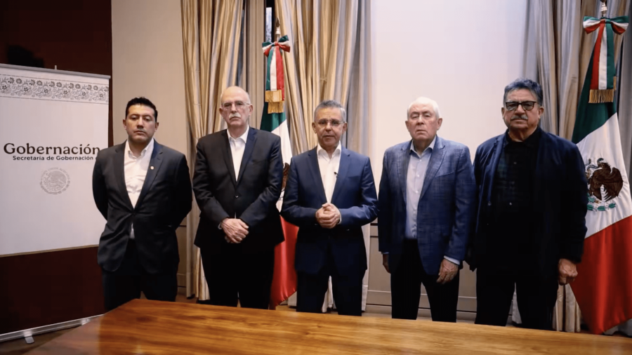 Segob insiste en el diálogo y pide liberar carreteras ante bloqueos de productores y transportistas