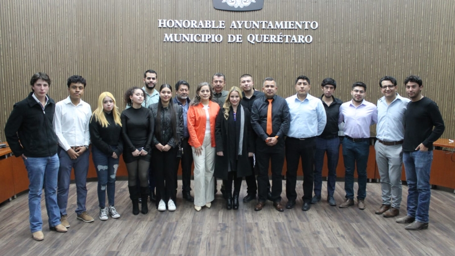 Paulina Aguado lleva al Cabildo agenda por la niñez, la transparencia y las colonias de Querétaro