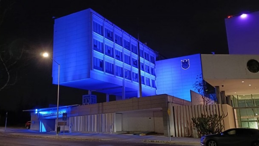 Más allá del símbolo: El Congreso de Querétaro se ilumina para exigir derechos e inclusión real por el autismo