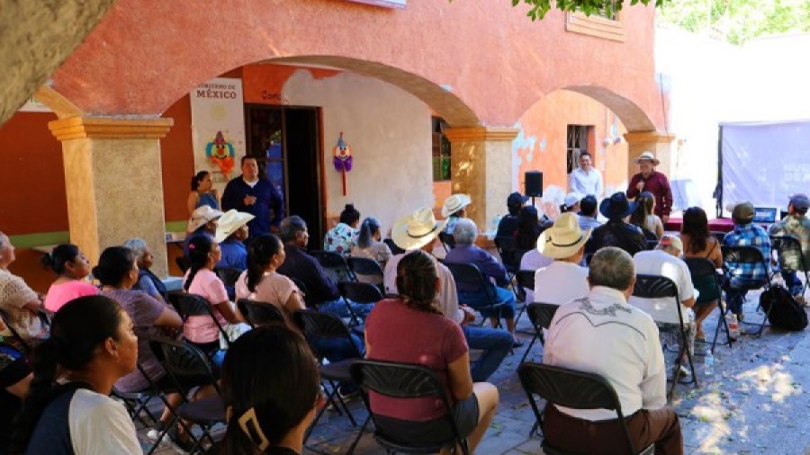 «Se acabó el racionamiento»: Eric Silva inicia en Peñamiller cruzada ciudadana contra la privatización del agua