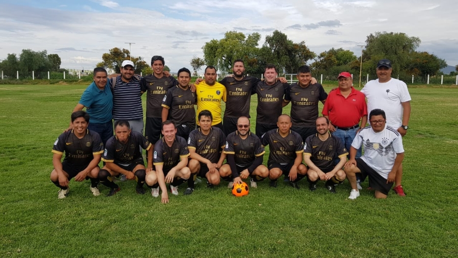 Edgar “Güero” Inzunza logra la creación de la Medalla al Mérito Deportivo en Querétaro