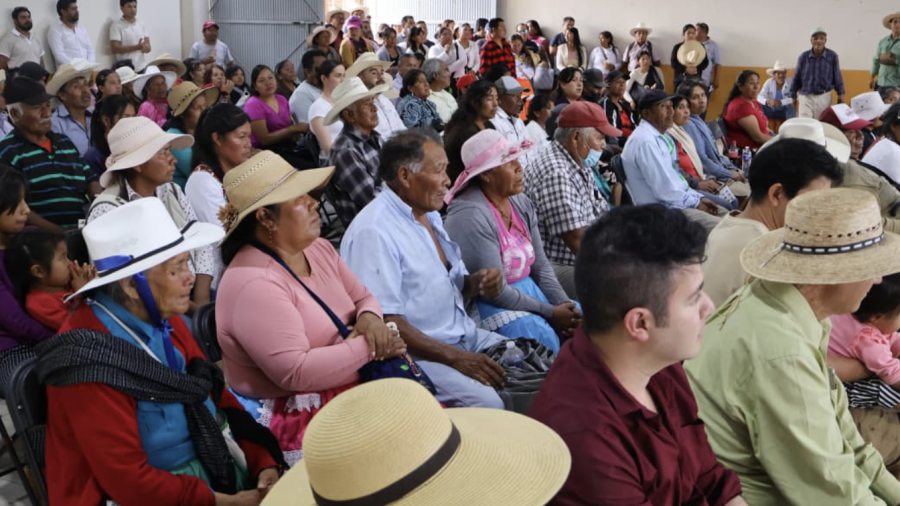«Cobros impagables y despojo de manantiales»: Pueblos hñäñho de Amealco exigen justicia en foro por la nueva Ley de Aguas