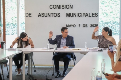 Freno al «presidencialismo» municipal: Ulises Gómez propone foros regionales para fortalecer a los Cabildos
