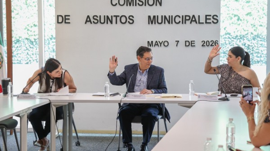 Freno al «presidencialismo» municipal: Ulises Gómez propone foros regionales para fortalecer a los Cabildos