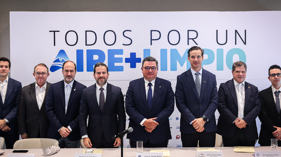 Respiro para Nuevo León: Medio Ambiente y empresarios presumen resultados históricos del pacto «Todos Por Un Aire + Limpio»