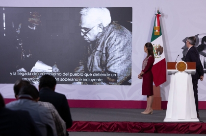 El fin de la beca por calificación: Sheinbaum defiende apoyos universales e inyecta 23 mil MDP para 12.8 millones de alumnos