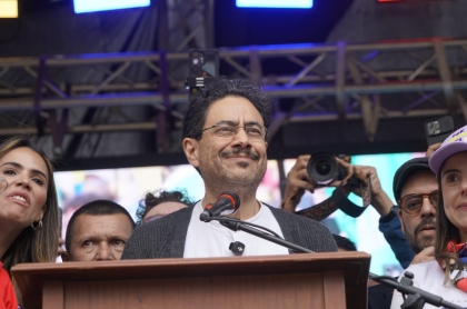 Morena cierra filas con Iván Cepeda y pide recuento voto por voto en Colombia