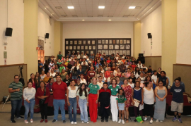 Cerrando la brecha digital: Adriana Meza entrega 148 computadoras a jóvenes de San Juan del Río