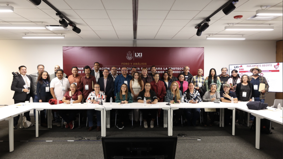 Querétaro abre discusión para proteger a periodistas y defensores; el reto será que la ley no nazca débil