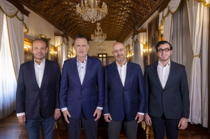 Kuri renueva su círculo cero y designa a Mauricio Herbert como Jefe de Gabinete