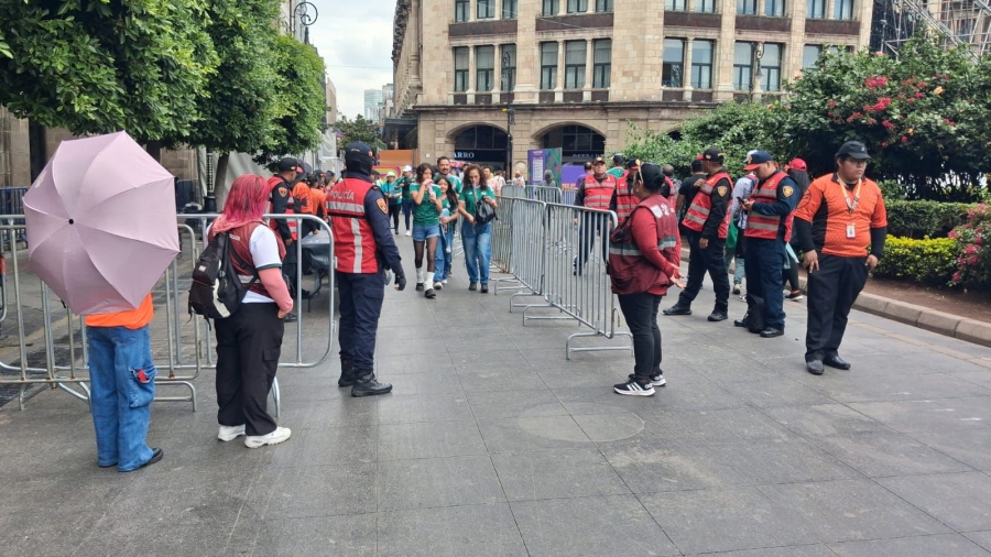 Retiran cerveza destinada a venta irregular durante Fan Festival en el Zócalo de la CDMX