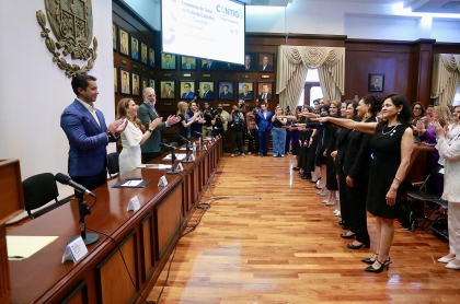 «Cuando las mujeres lideran, las sociedades se transforman»: Rinde protesta el Colectivo 50+1 en Querétaro