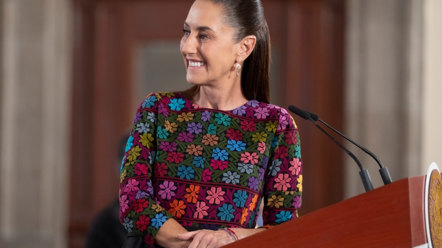 Sheinbaum presume 12 indicadores económicos y defiende el Humanismo Mexicano como motor de crecimiento