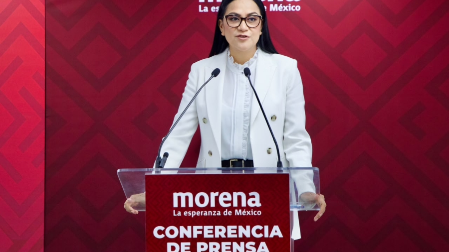 Morena exige a El Universal disculpa directa a AMLO tras polémica por texto atribuido a Monsiváis