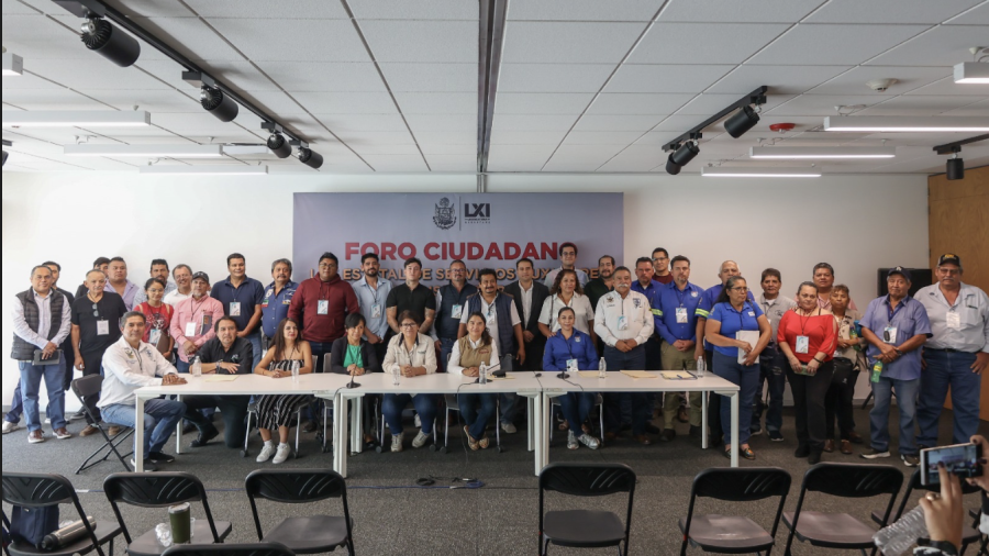 Grúas, abusos y un salón casi vacío de autoridades: así fue el foro por la reforma a corralones en Querétaro