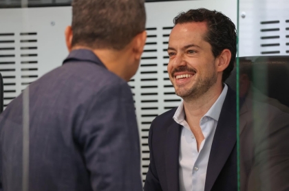 Ospital advierte riesgos para la libertad de expresión en reglas sobre audiencias