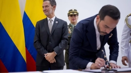 Reconoce a Marruecos sobre el Sáhara Occidental y a Israel sobre los Altos del Golán