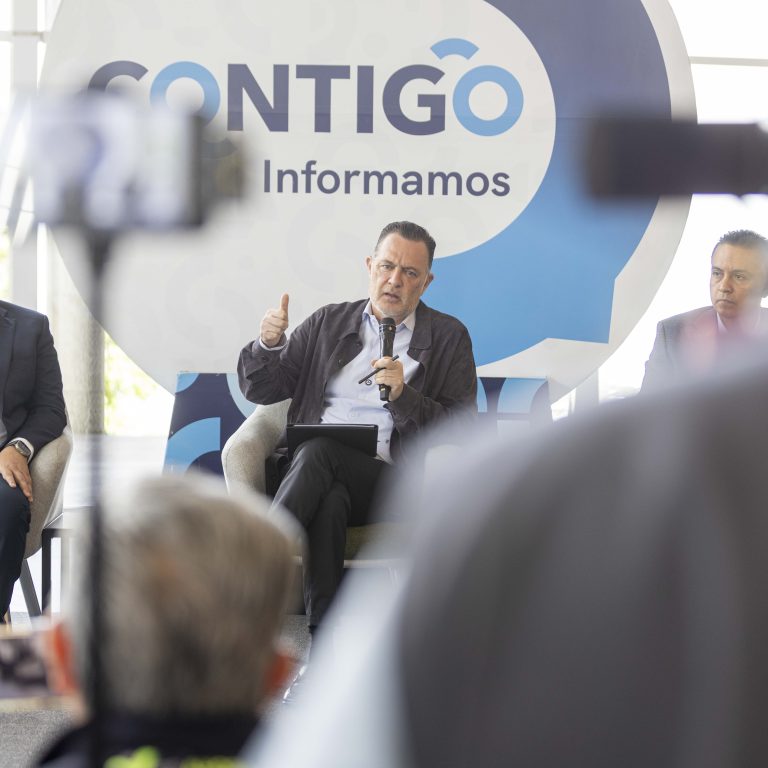 En conferencia de prensa el gobernador Kuri acompañado de su secretario de movilidad hizo personalmente los anuncios